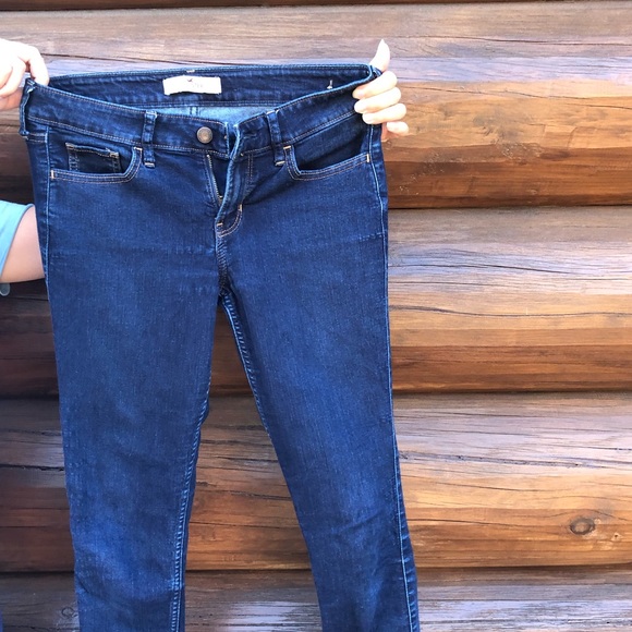 HOLLISTER DARK BLUE JEANS 5R - Picture 2 of 4